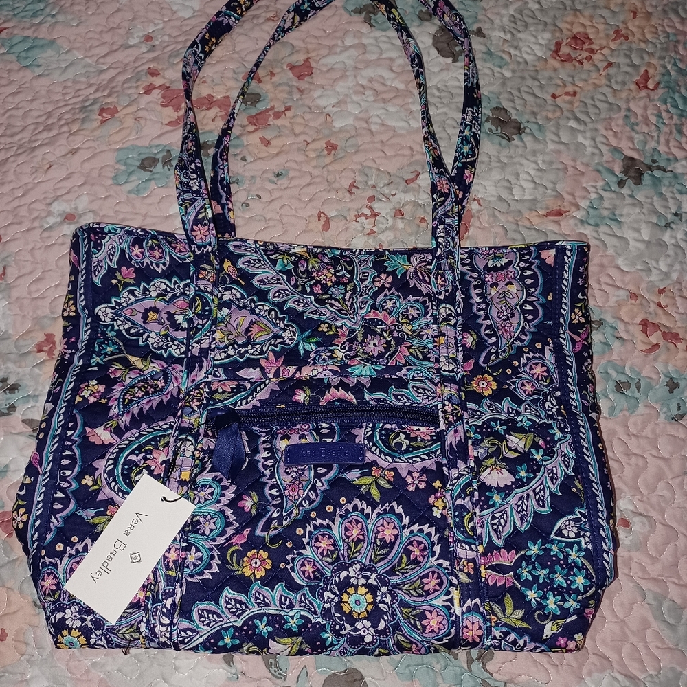 🌻 NWT VERA VRADLEY FRENCH PAISLEY SMALL VERA TOTE